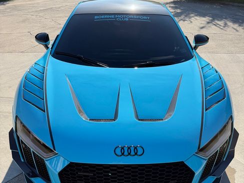 Used 2017 Audi R8 V10 plus AWD/4WD image 5