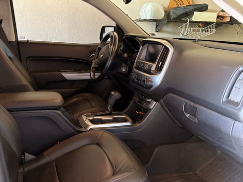 Used 2016 Chevrolet Colorado LT w/ Luxury Package, Chrome AWD/4WD image 11