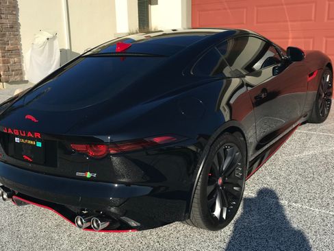 Used 2020 Jaguar F-TYPE R AWD/4WD image 5