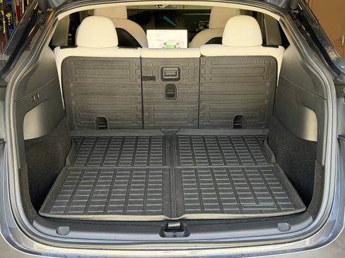 Used 2022 Tesla Model Y Performance image 30