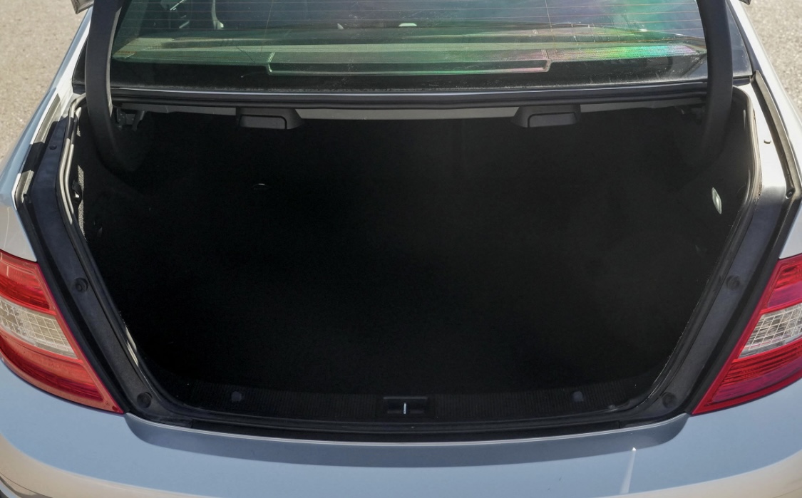 Used 2009 Mercedes-Benz C 63 AMG Sedan image 23