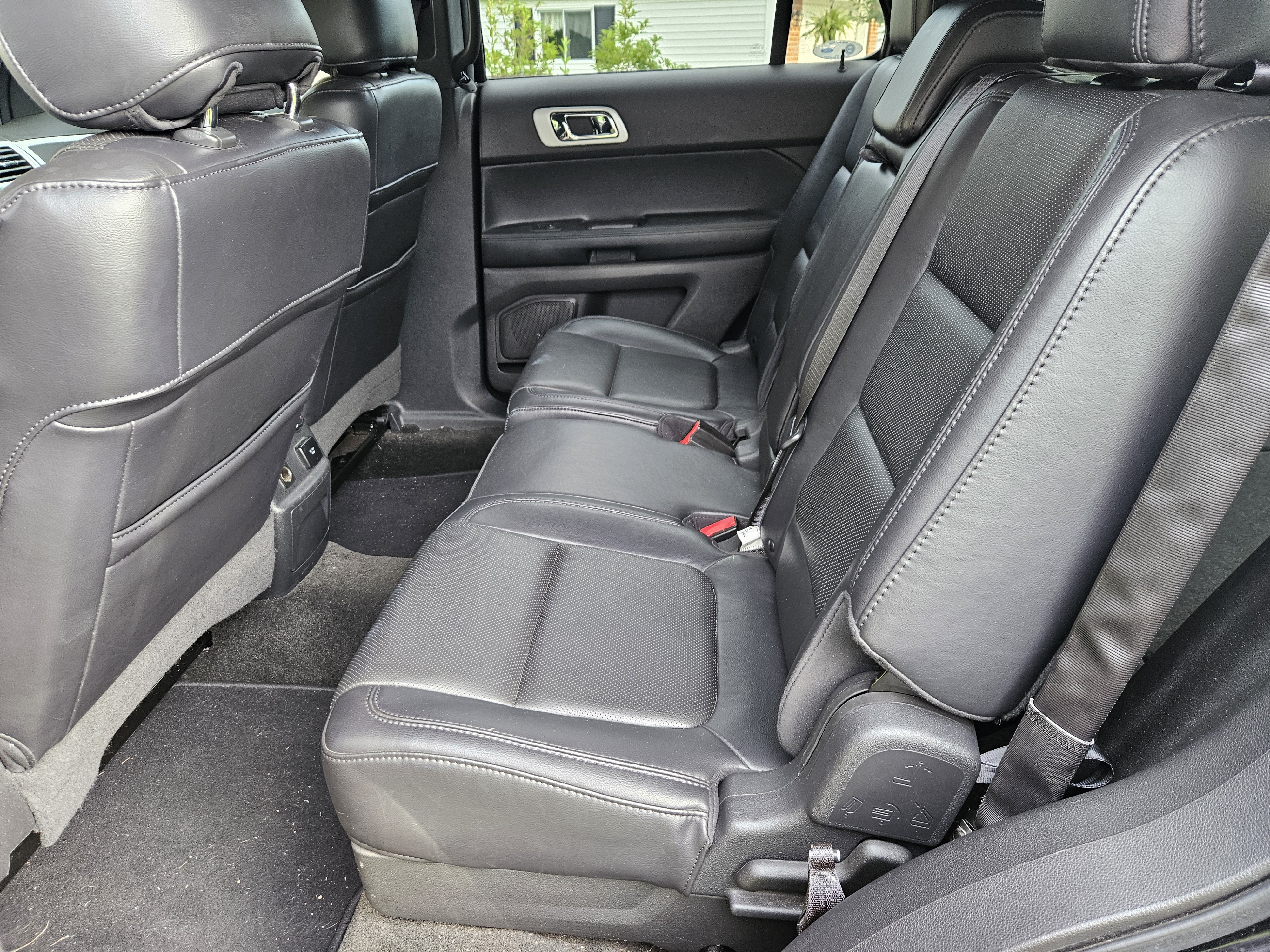 Used 2012 Ford Explorer Limited FWD image 9