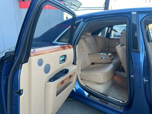 Used 2012 Rolls-Royce Ghost Sedan 4D image 12