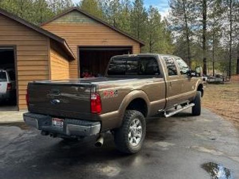 Used 2015 Ford F350 Lariat image 5