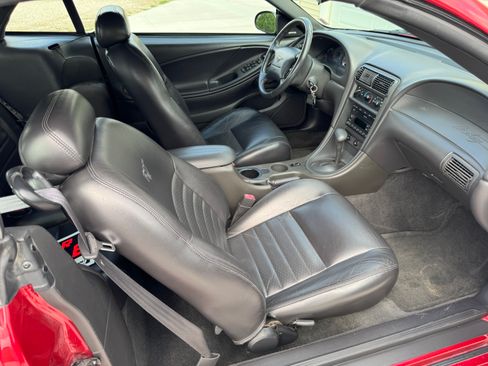 Used 2002 Ford Mustang GT RWD image 6