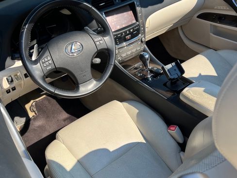 Used 2010 Lexus IS 350C image 20