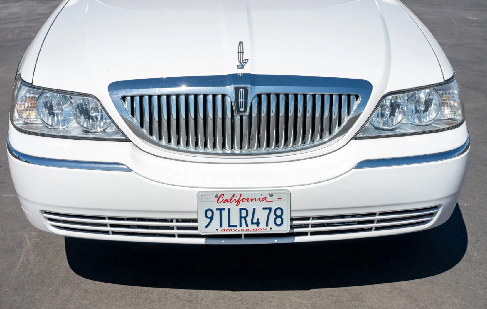 Used 2008 Lincoln Town Car Signature Limited RWD image 11