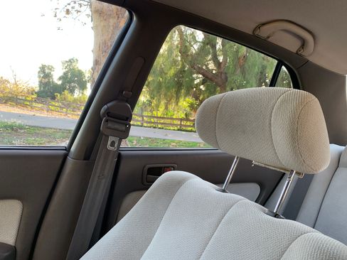 Used 1996 Toyota Camry LE image 12