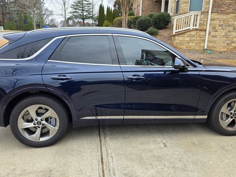 Used 2026 Genesis GV70 2.5T Advanced image 18