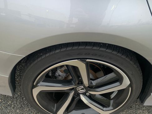 Used 2020 Honda Accord Sport image 9