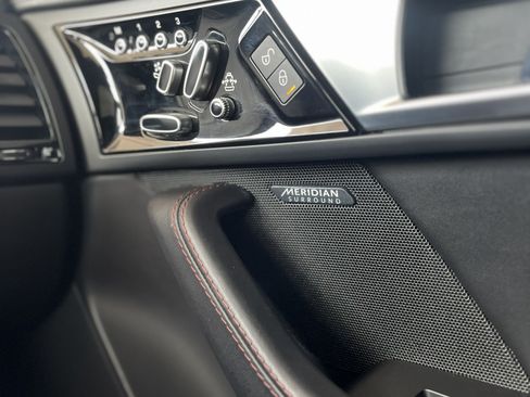 Used 2017 Jaguar F-TYPE Coupe image 14