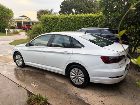 Used 2020 Volkswagen Jetta S FWD image 4