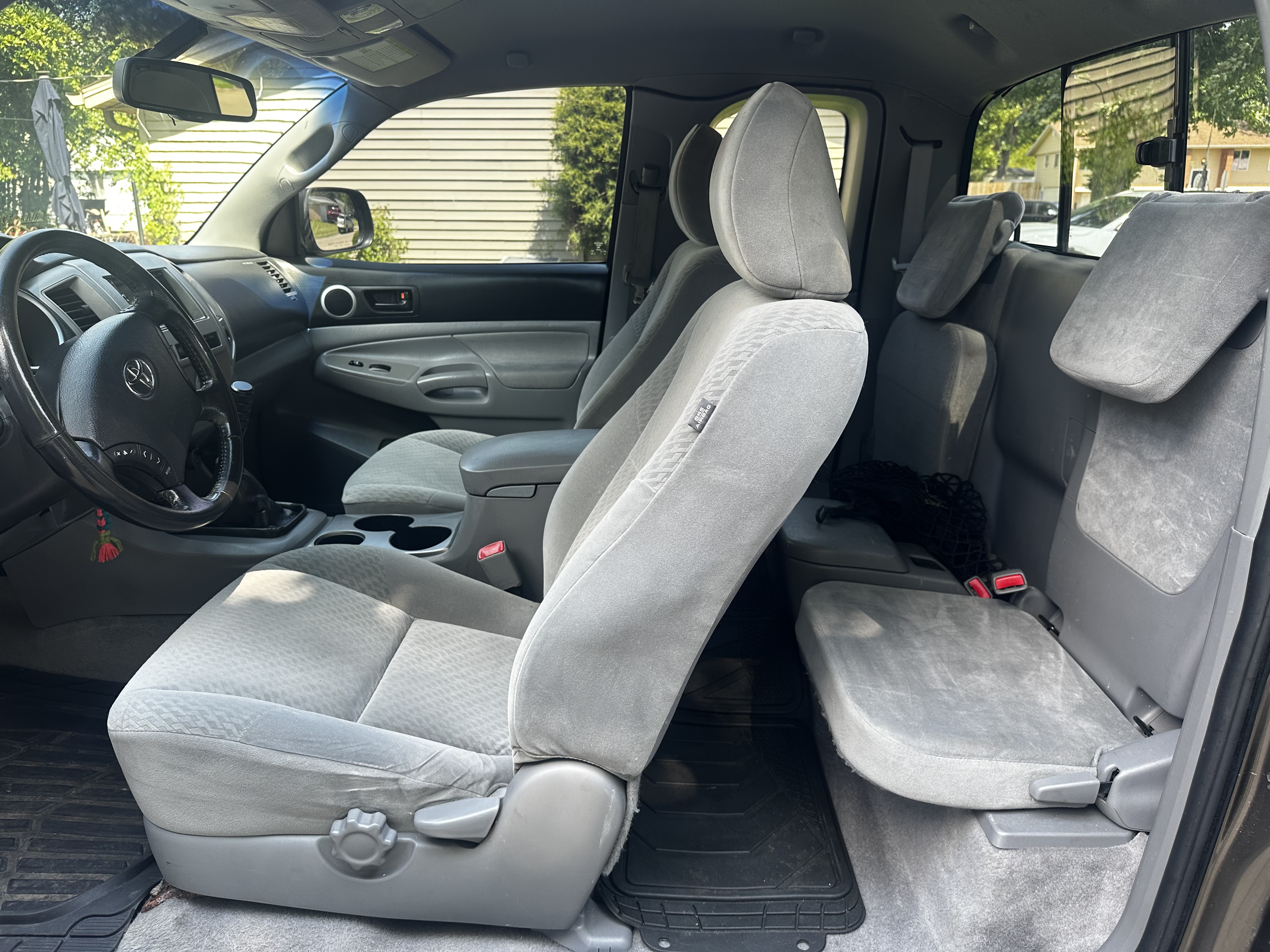 Used 2010 Toyota Tacoma 4x4 Access Cab w/ SR5 Pkg #2 image 5