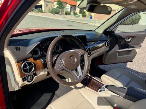Used 2013 Mercedes-Benz GLK 350 2WD image 16