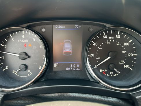 Used 2019 Nissan Rogue Sport SV FWD image 14