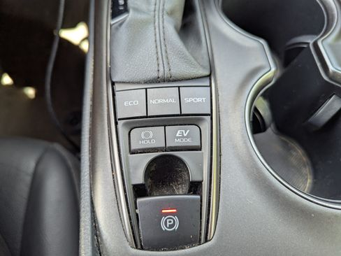 Used 2023 Toyota Camry SE image 20