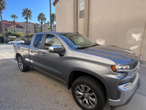 Used 2020 Chevrolet Silverado 1500 LT w/ Trailering Package image 5