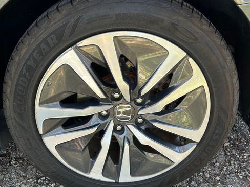 Used 2018 Honda Accord Hybrid image 30