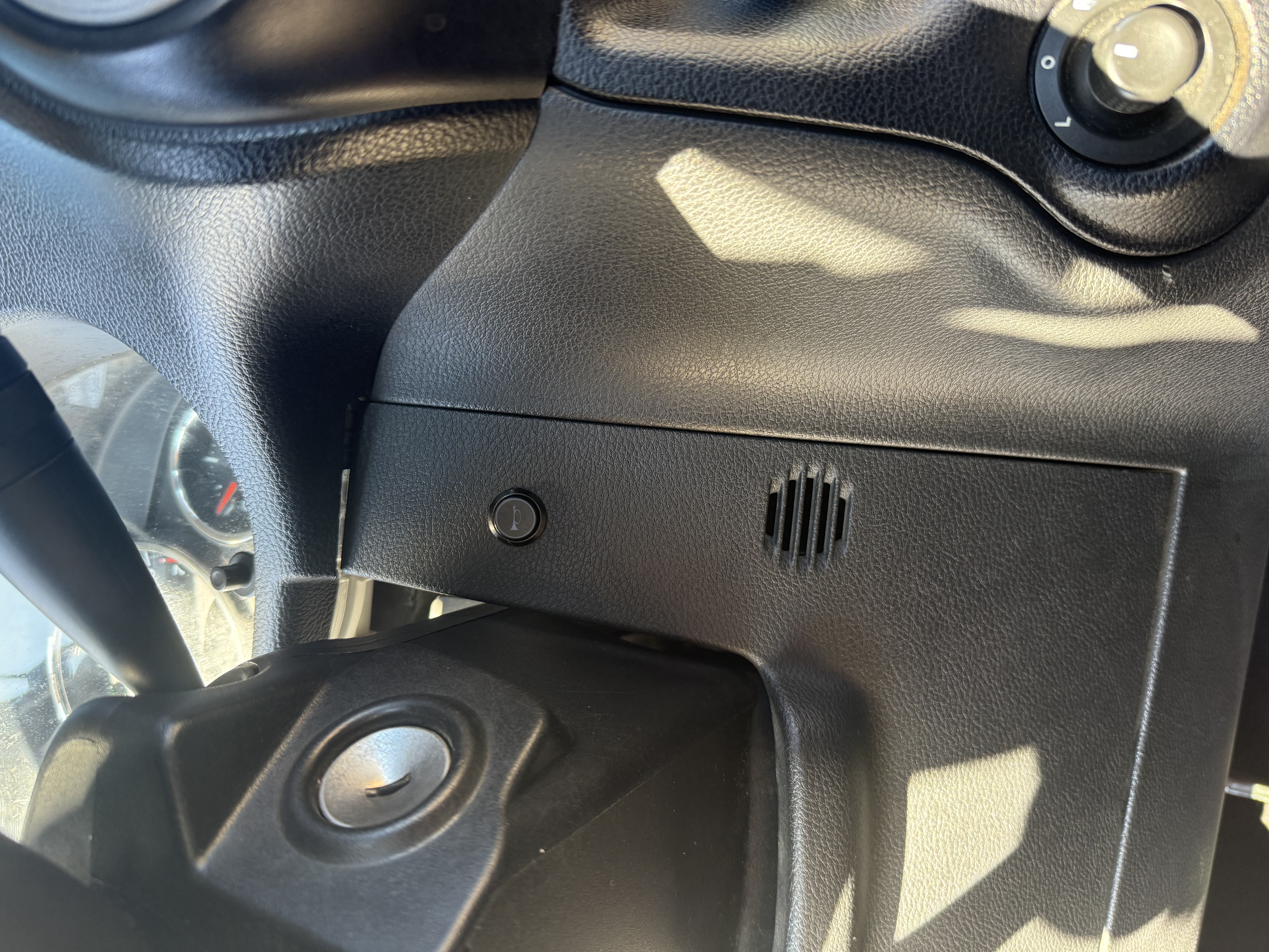 Used 2013 Jeep Wrangler Unlimited Sport AWD/4WD image 13