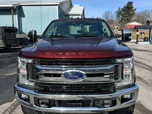 Used 2017 Ford F250 XLT w/ XLT Premium Package image 10