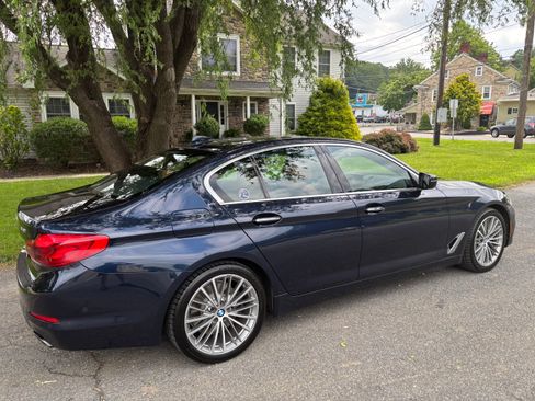 Used 2017 BMW 540i xDrive image 4