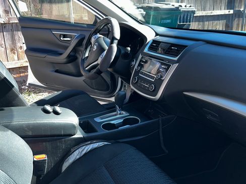 Used 2016 Nissan Altima 2.5 S w/ Power Driver Seat Package image 16