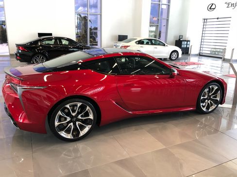 Used 2018 Lexus LC 500 Coupe w/ Sport Package RWD image 13