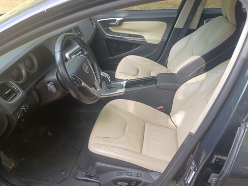 Used 2013 Volvo S60 T5 image 5