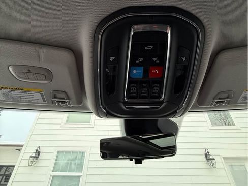 Used 2022 Jeep Grand Cherokee Limited 4xe w/ Luxury Tech Group II image 11