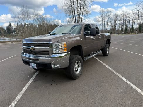 Used 2008 Chevrolet Silverado 2500 LT w/ 1LT Convenience Package image 1