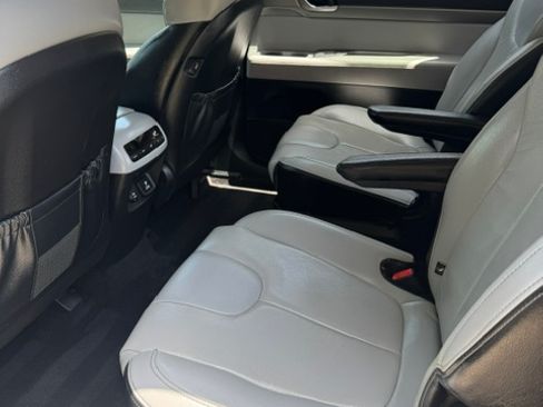 Used 2021 Hyundai Palisade SEL w/ Convenience Package FWD image 10