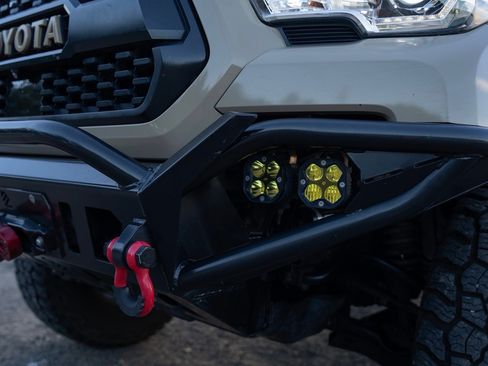Used 2019 Toyota Tacoma TRD Sport w/ Technology Package AWD/4WD image 17