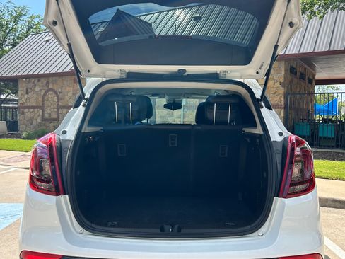 Used 2019 Buick Encore Preferred image 8