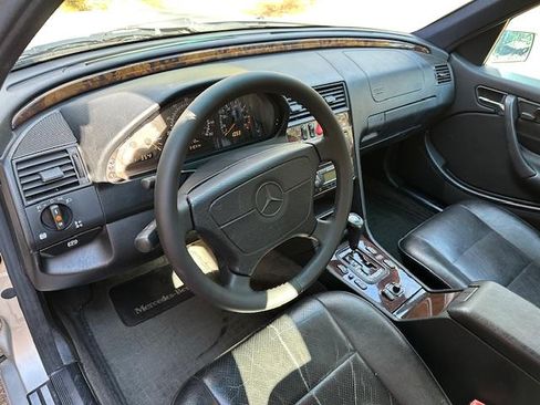 Used 1999 Mercedes-Benz C 280 Sedan image 8