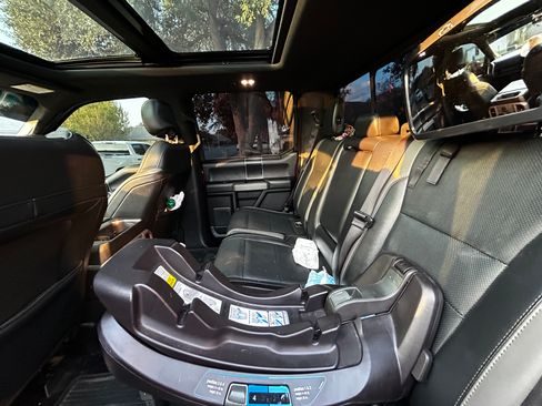 Used 2017 Ford F150 Raptor w/ Equipment Group 802A Luxury image 8