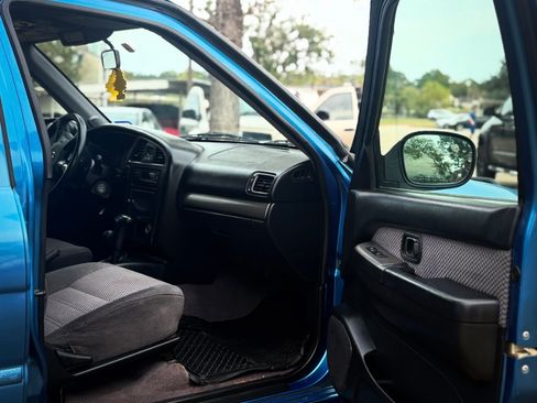 Used 2003 Nissan Pathfinder SE w/ SE Popular Pkg image 16