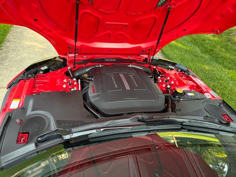 Used 2015 Jaguar F-TYPE S RWD image 10