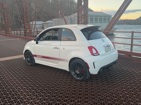 Used 2013 FIAT 500 Abarth w/ Comfort/Convenience Group FWD image 5