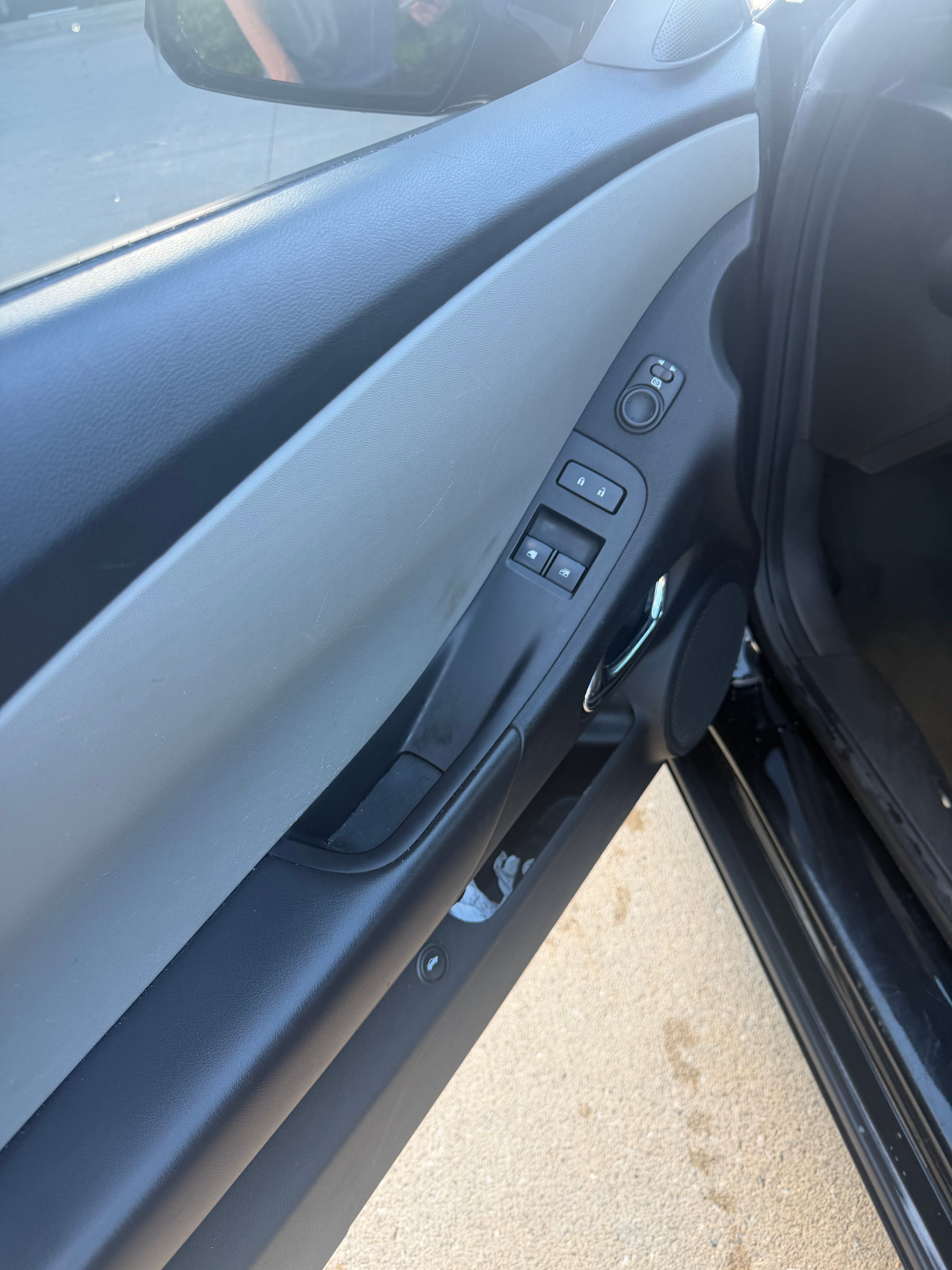 Used 2012 Chevrolet Camaro LS RWD image 8