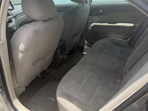Used 2012 Ford Fusion Hybrid FWD image 10