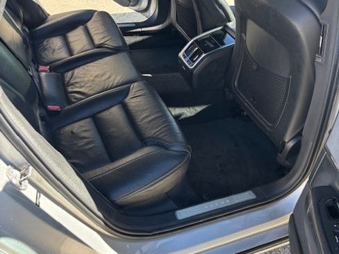 Used 2018 Volvo S90 T6 Inscription image 11