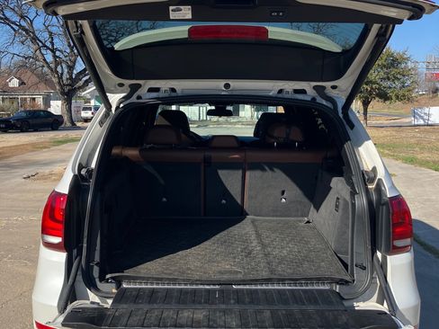 Used 2016 BMW X5 xDrive40e image 8