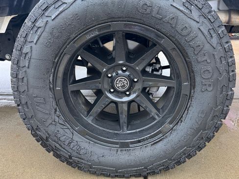 Used 2024 Jeep Gladiator Mojave w/ Technology Group image 6