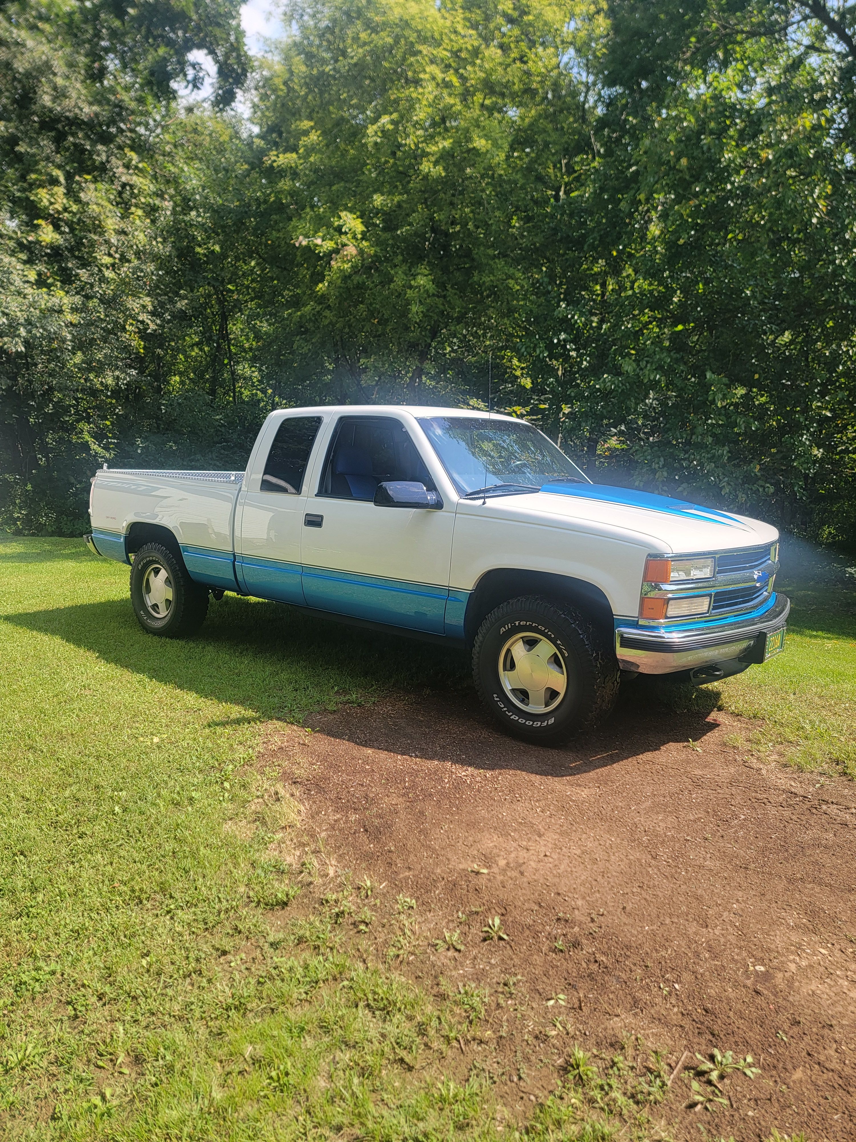 Used 1998 Chevrolet Silverado 1500 4x4 Extended Cab w/ Preferred Equipment Group 2 image 4