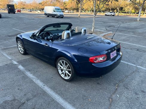 Used 2011 MAZDA MX-5 Miata Grand Touring w/ Premium Pkg image 1
