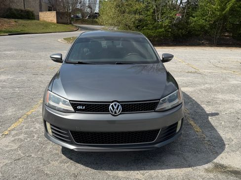 Used 2013 Volkswagen Jetta GLI image 2