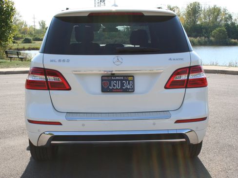 Used 2013 Mercedes-Benz ML 550 4MATIC image 6