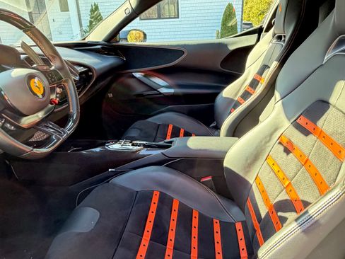 Used 2023 Ferrari SF90 Stradale image 13