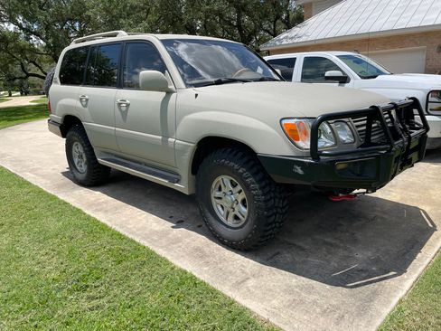 Used 2002 Lexus LX 470 4WD image 11