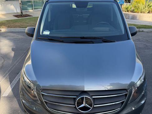 Used 2022 Mercedes-Benz Metris image 6